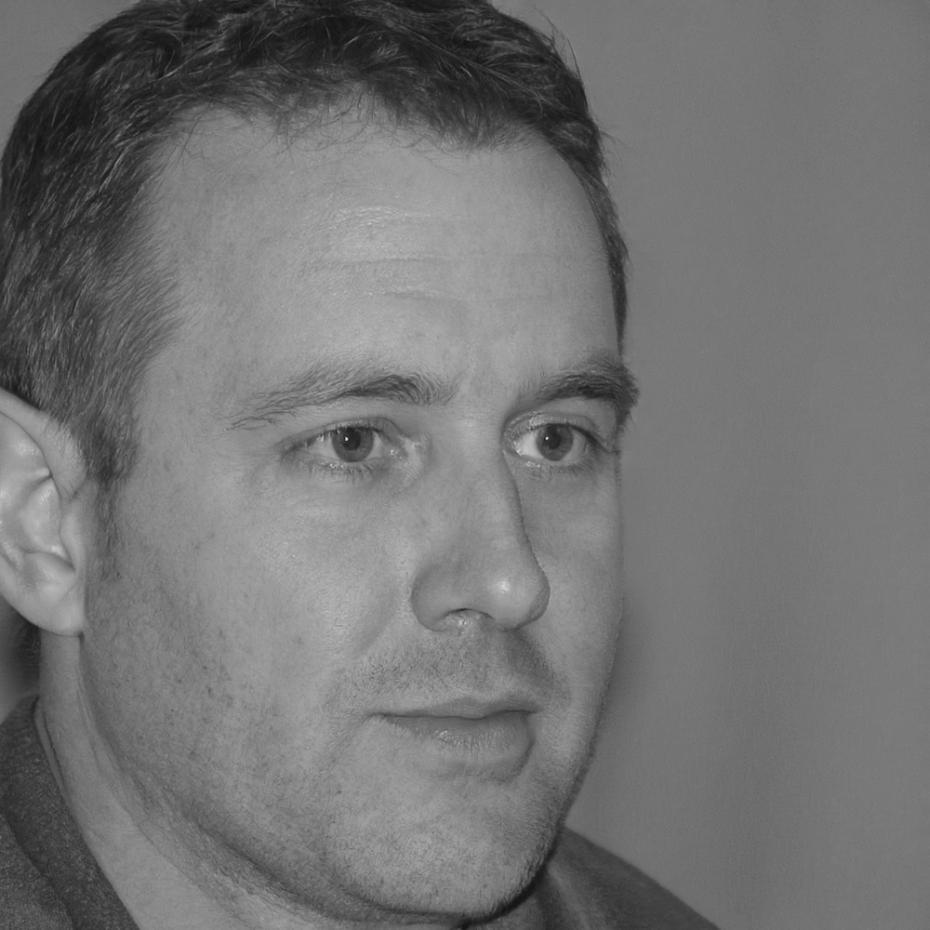 Portrait de Marc Dubois, expert en finance personnelle